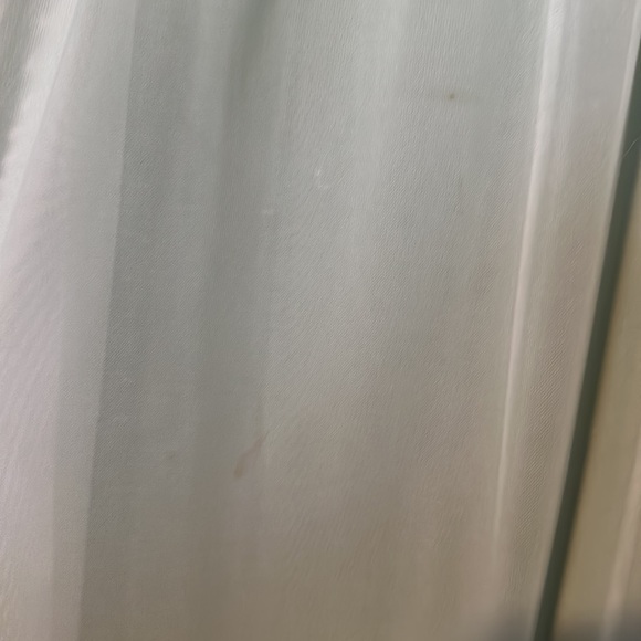 David’s Bridal Bridesmaid Dress meadow green size 2 light and flowy - Picture 11 of 12